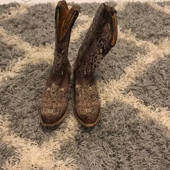 Brown boots - Picture 1 of 3